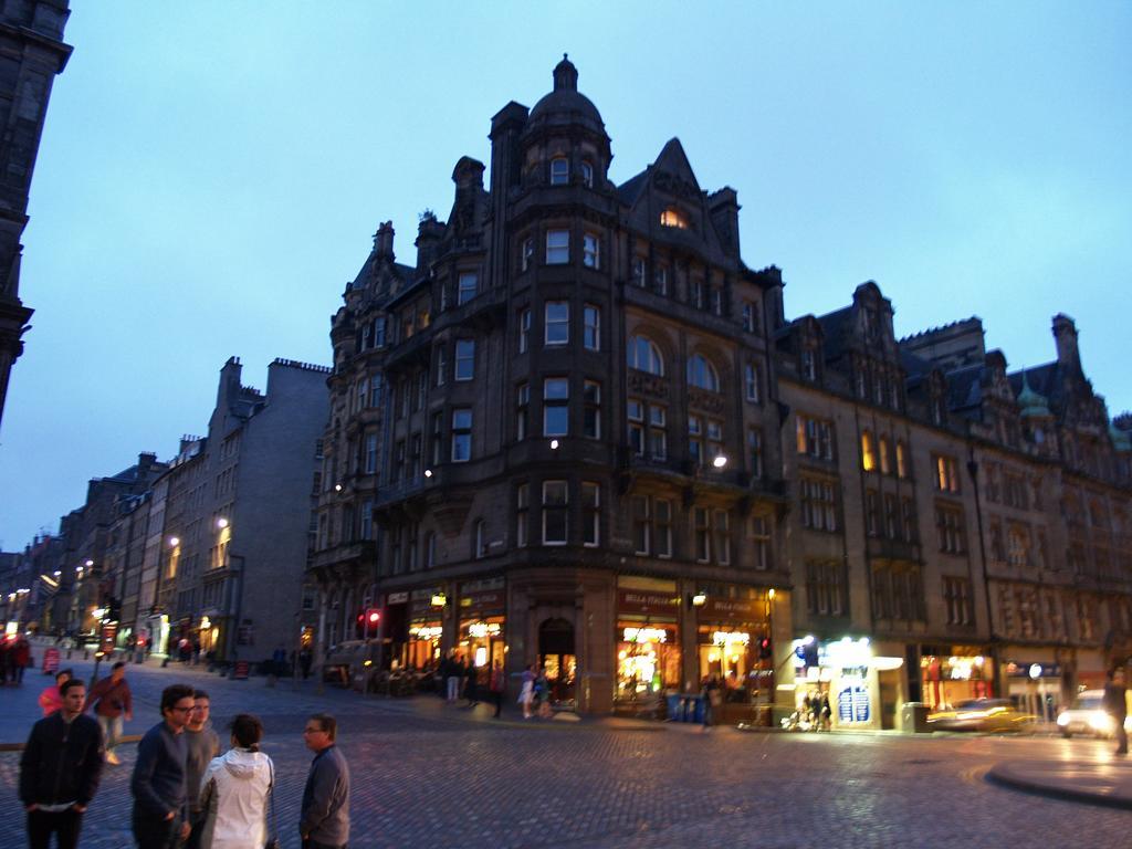 Royal Mile Mansions Apartment Эдинбург Номер фото