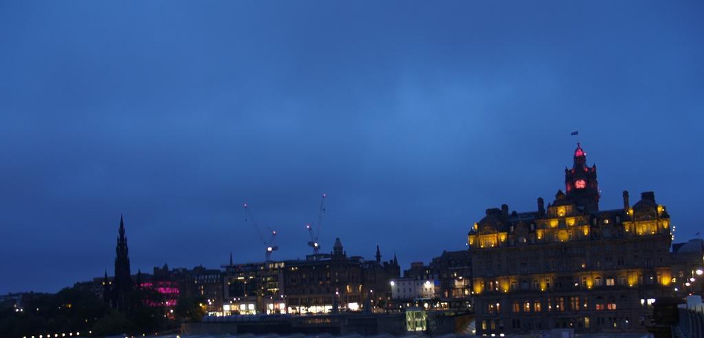 Royal Mile Mansions Apartment Эдинбург Номер фото