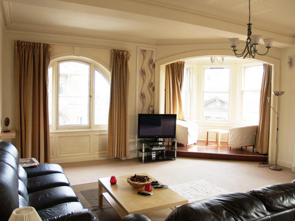 Royal Mile Mansions Apartment Эдинбург Номер фото